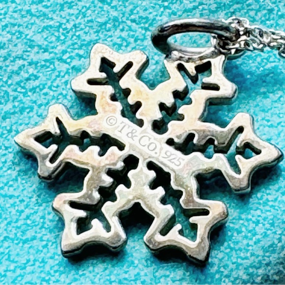 Tiffany & Co. Sterling Silver Snowflake RARE Retired Style - Picture 6 of 6